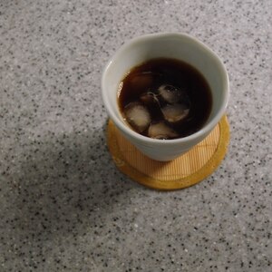 ハンドドリップで淹れるアイスコーヒー（急冷）
